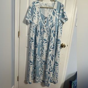 Blue & White Floral Dress XL